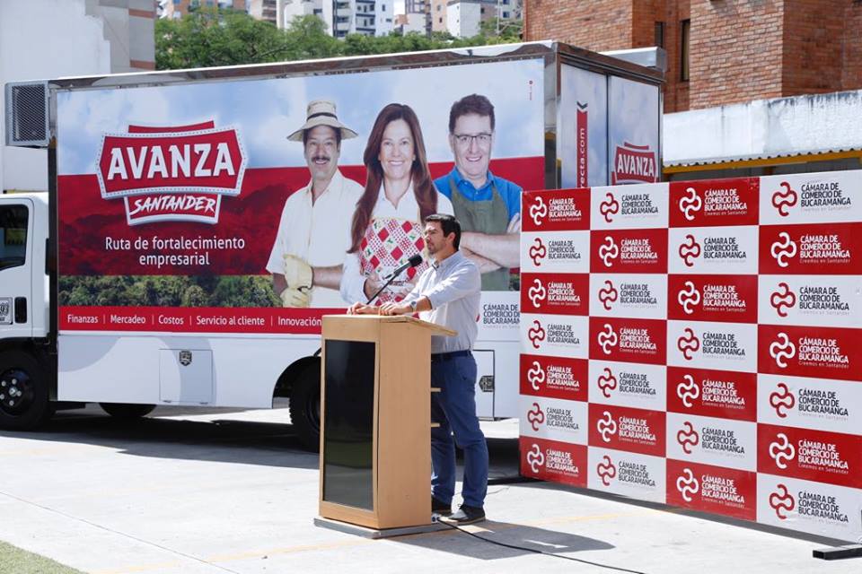 "Avanza Santander" llevará los servicios de la Cámara de Comercio de Bucaramanga a los empresarios en provincia "Avanza Santander" llevará los servicios de la Cámara de Comercio de Bucaramanga a los empresarios en provincia