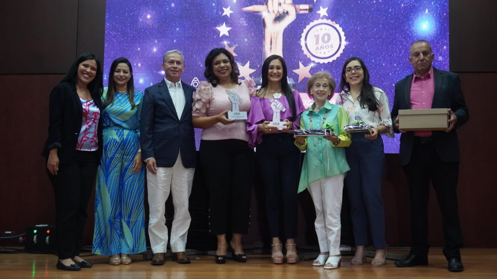 La Cámara de Comercio de Bucaramanga celebró los 10 años de Galardón a la Excelencia, premiando las mejores experiencias de aula de los maestros