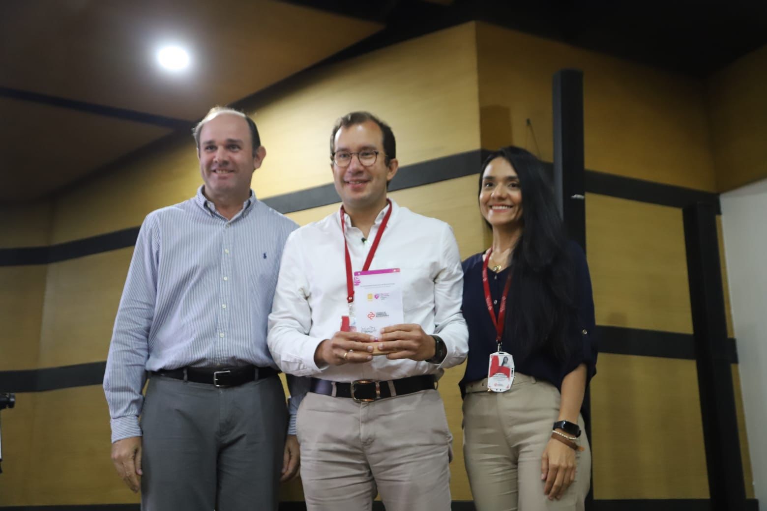 La Cámara de Comercio de Bucaramanga recibió reconocimiento UNAB Partner