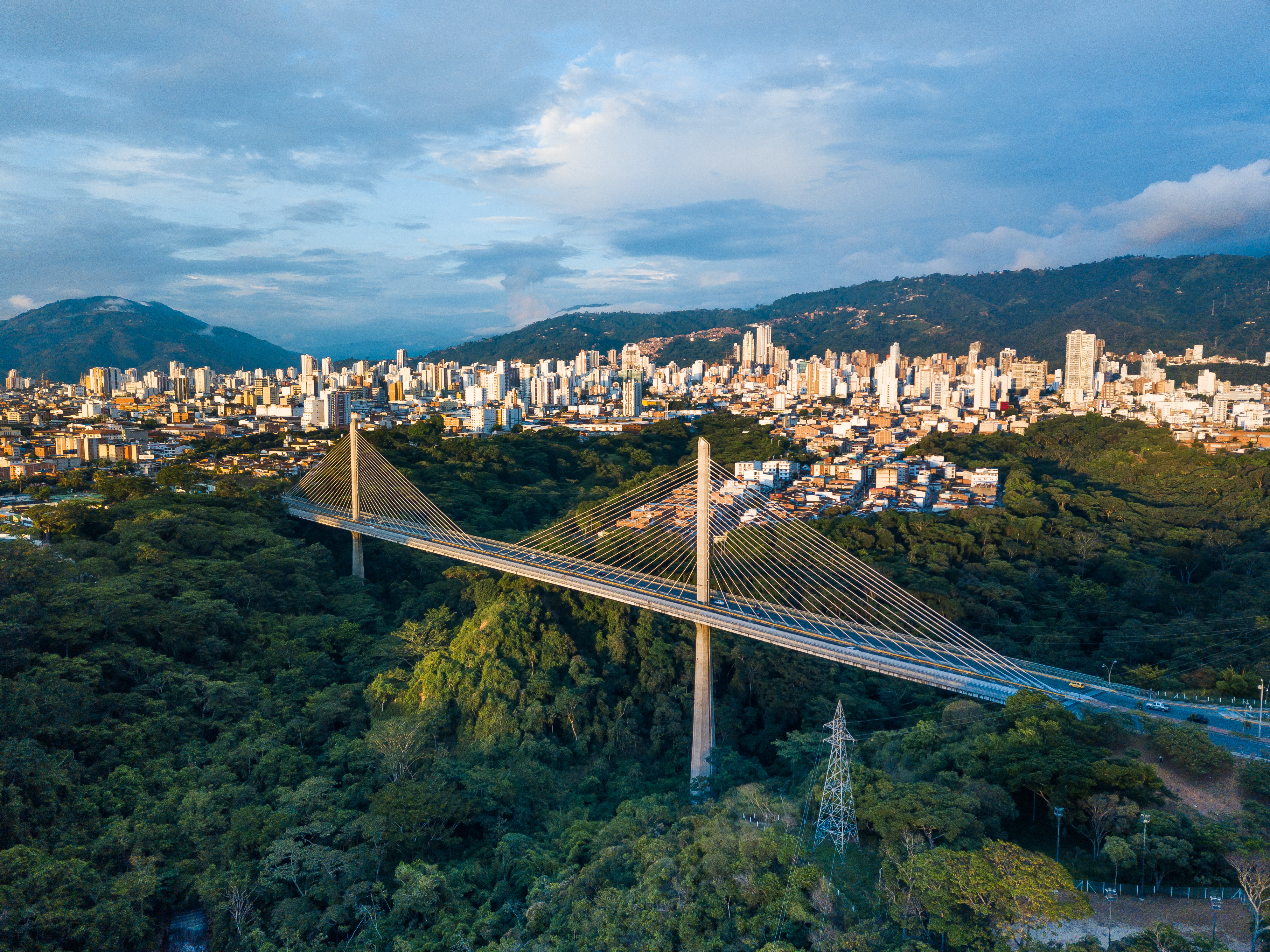 Santander se consolida entre los cinco departamentos más competitivos de Colombia Santander se consolida entre los cinco departamentos más competitivos de Colombia
