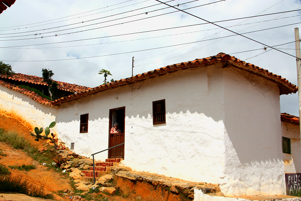 La Cámara de Comercio de Bucaramanga exaltó la mejor fachada colonial y cuadra jardín en Zapatoca