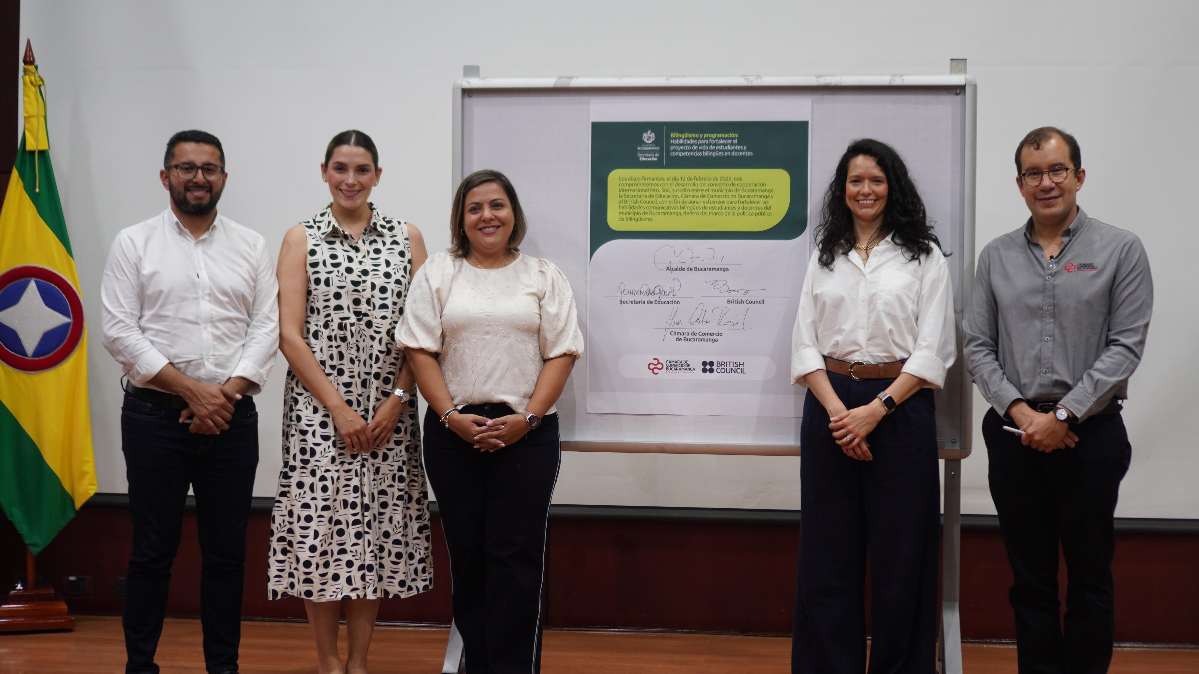 Bucaramanga sigue apostando por el biling&uuml;ismo, convenio internacional beneficiar&aacute; a 4.540 estudiantes y 870 docentes