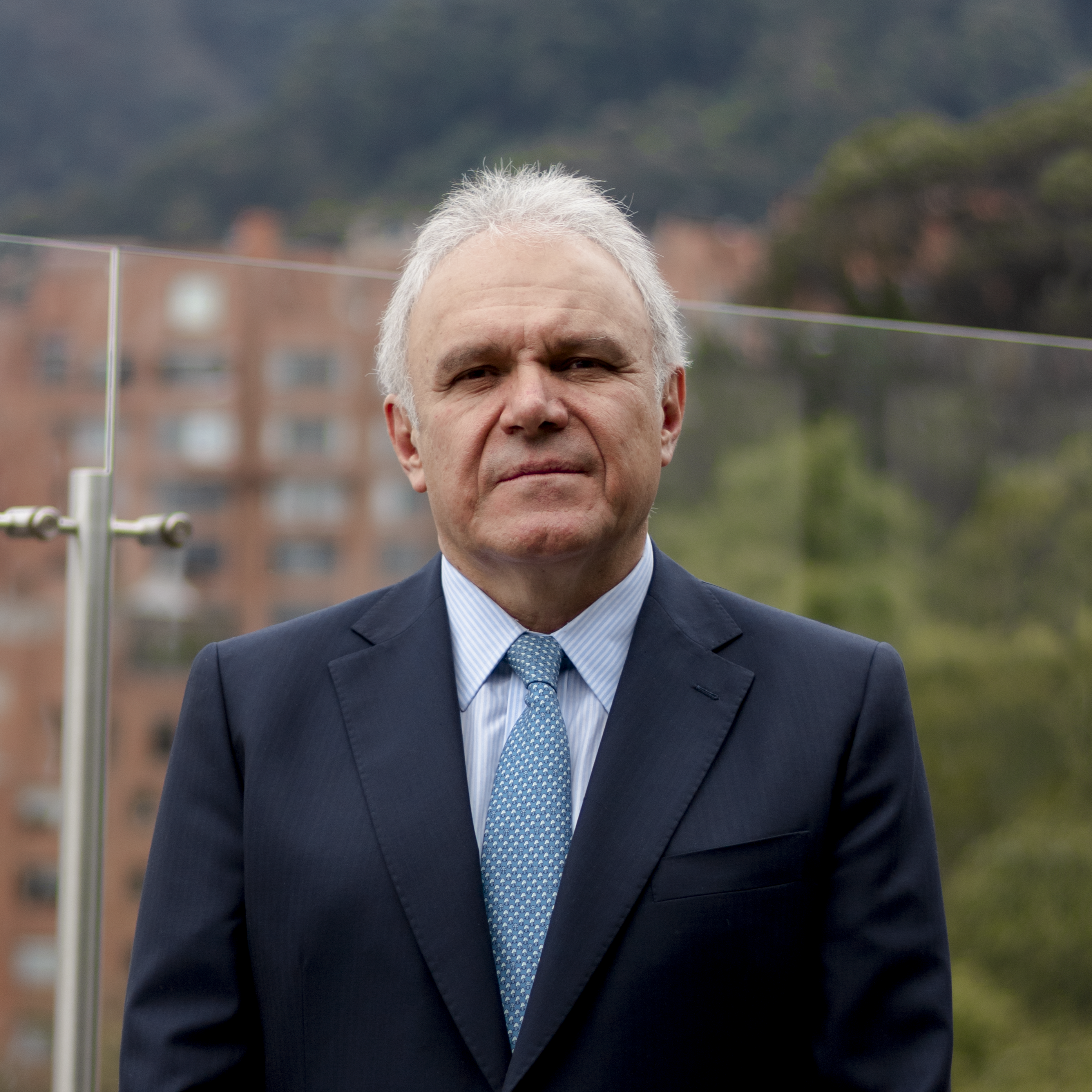 ERNESTO RENGIFO GARCÍA