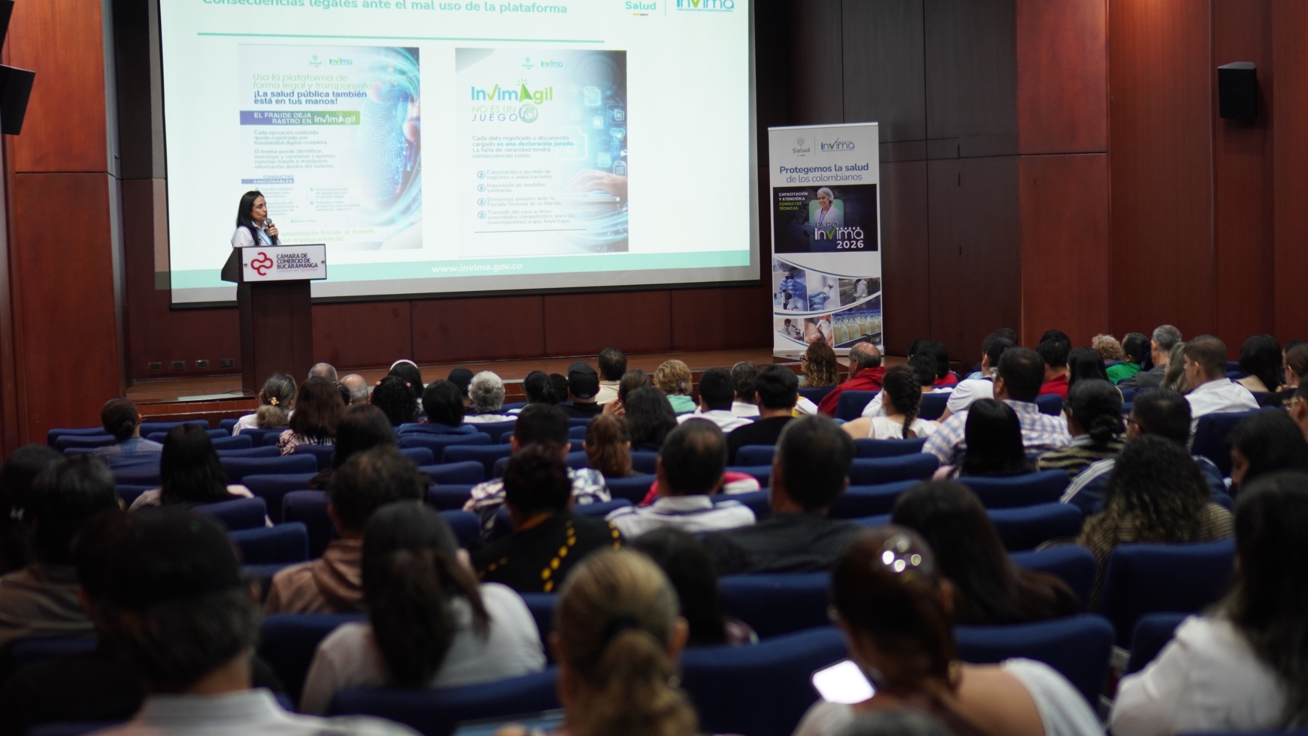Más de 300 empresarios participaron en la séptima edición de ExpoINVIMA en Santander