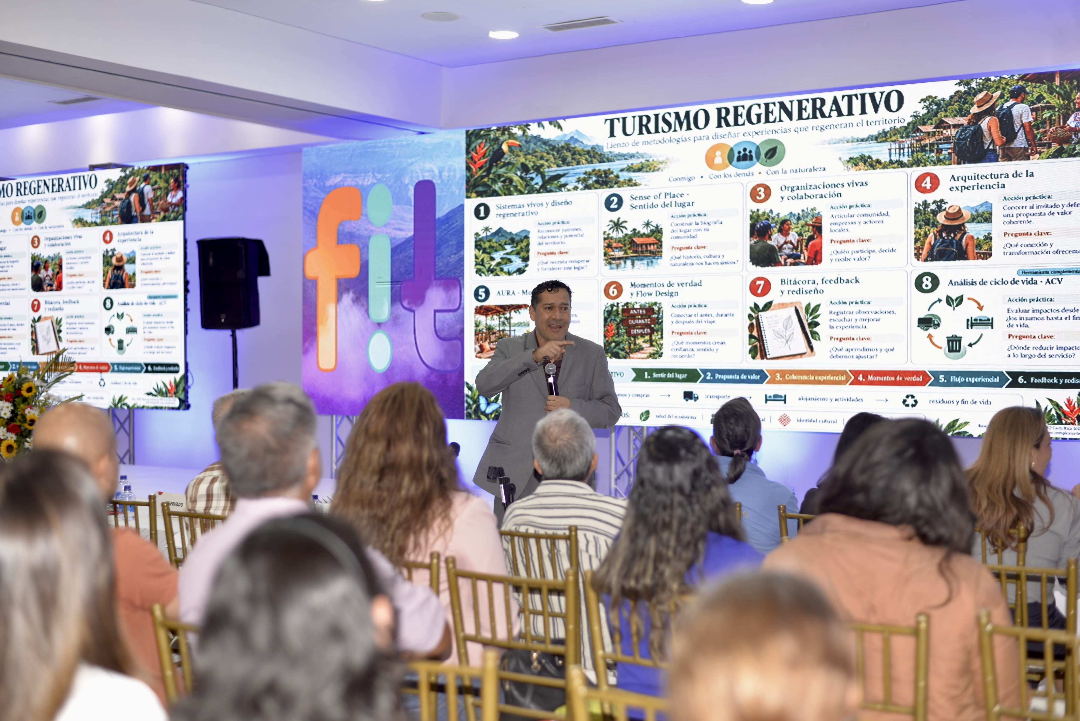 San Gil reunió a más de 300 asistentes y expertos internacionales para debatir el futuro del turismo