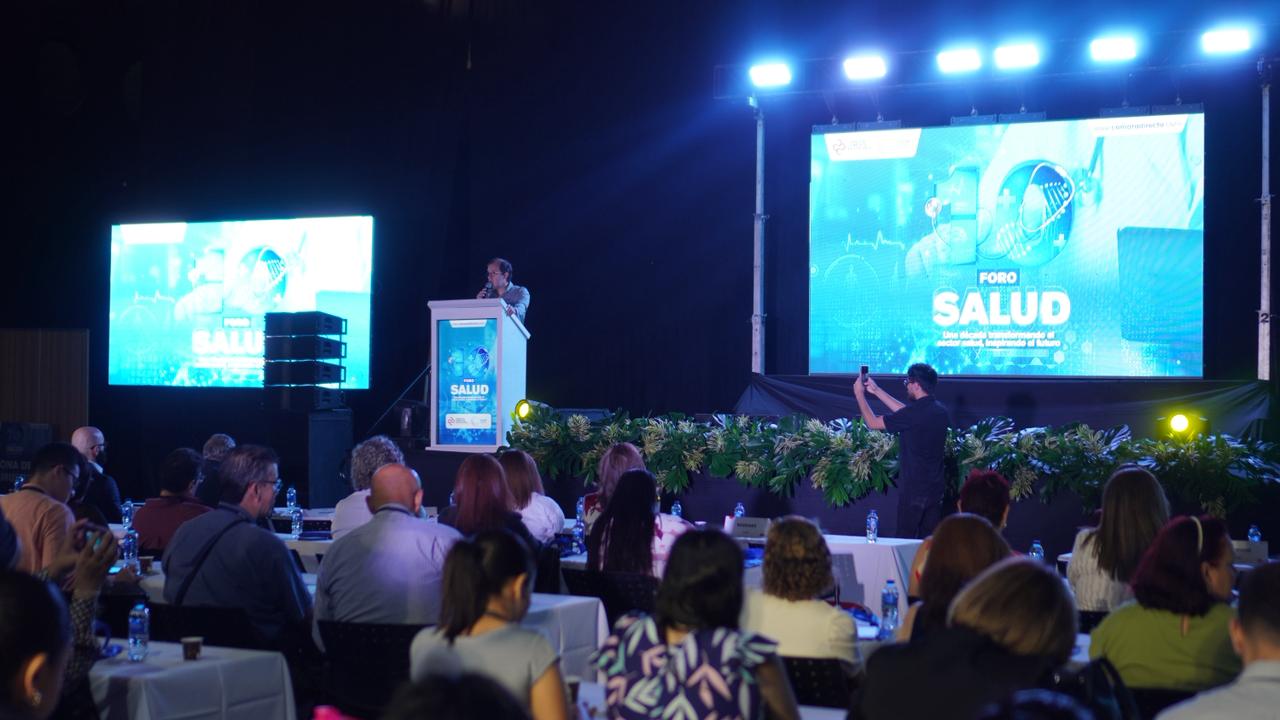 Foro Salud celebró 10 años de aportes al desarrollo e innovación del sector en Santander