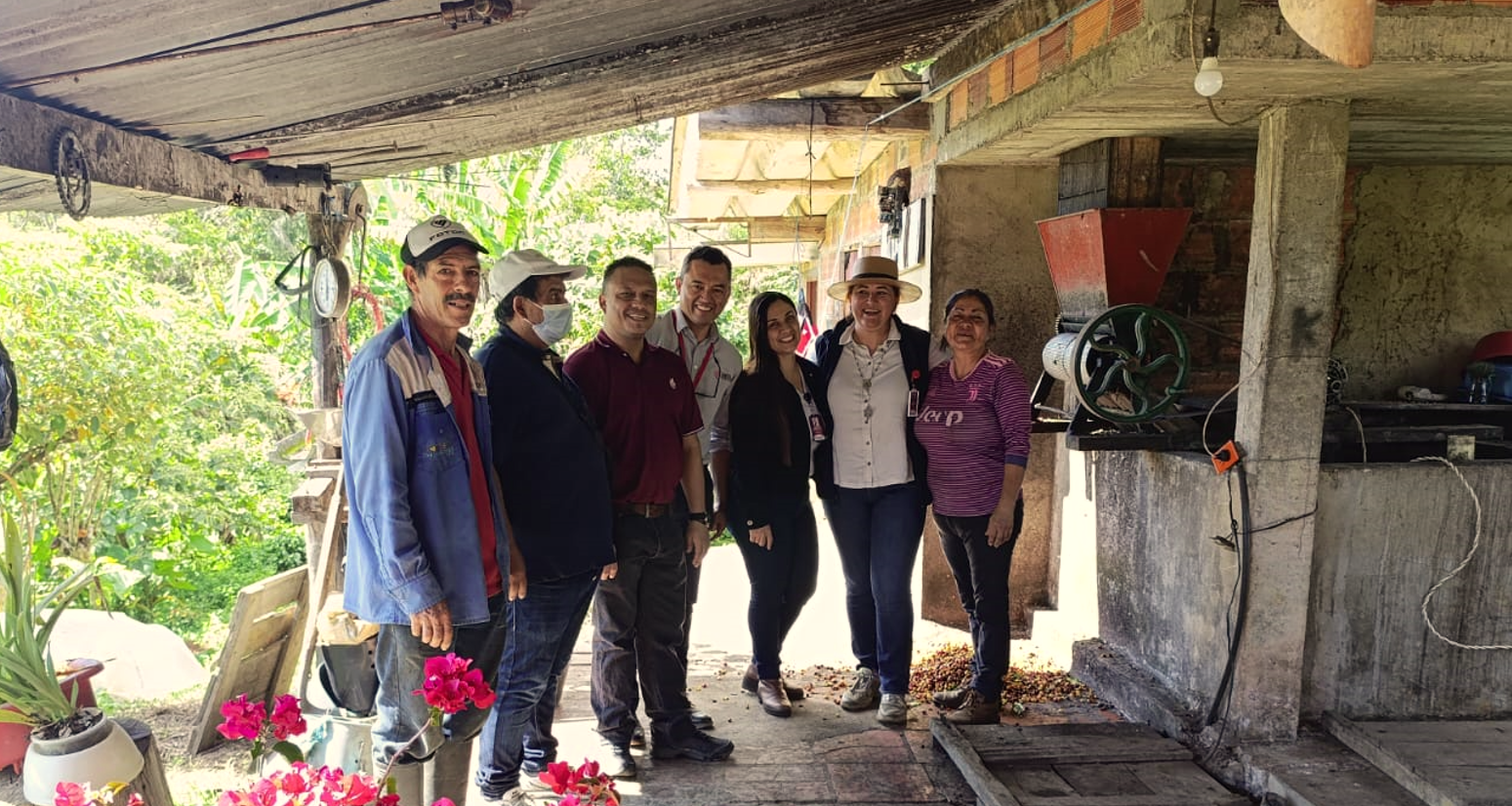 Con apoyo de la Cámara de Comercio de Bucaramanga, nueve unidades productivas víctimas del conflicto se fortalecen en capacidades técnicas, comerciales y financieras