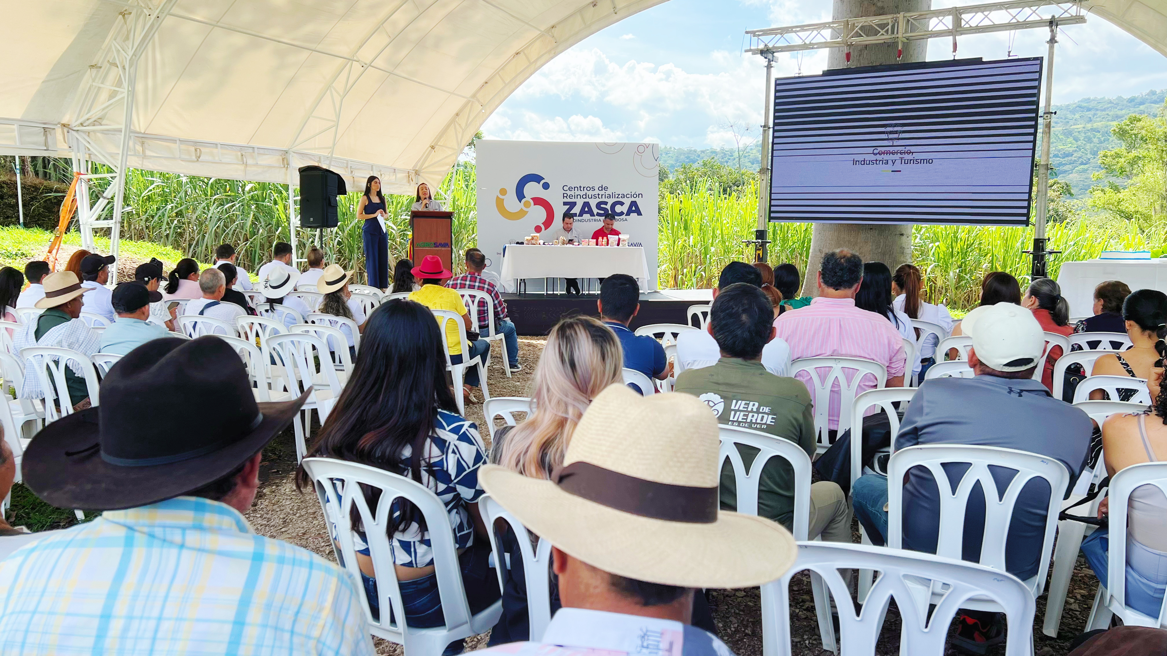 La Cámara de Comercio de Bucaramanga lideró el lanzamiento del Centro de Reindustrialización ZASCA Agroindustria Barbosa, sector panela